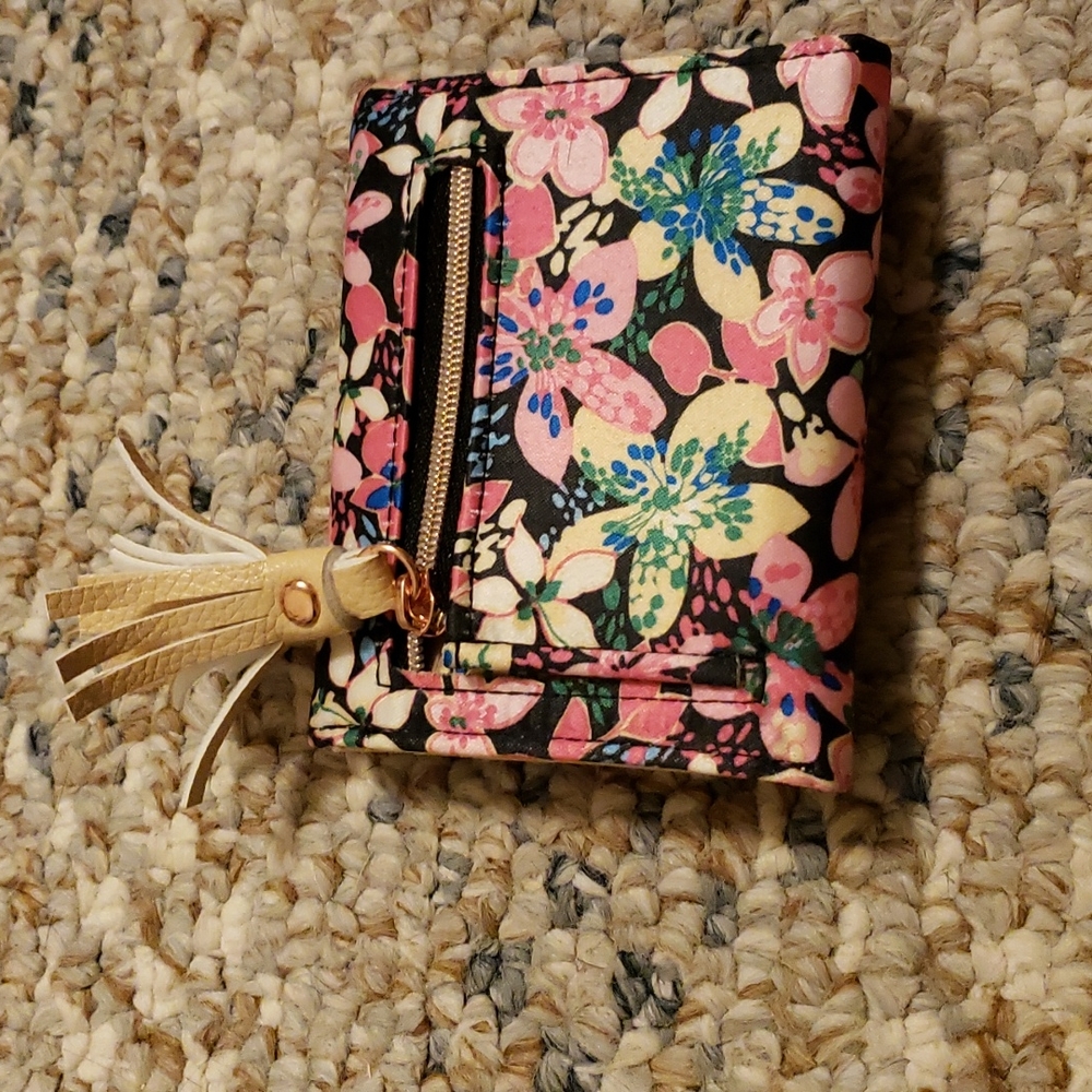 Wallet - Picture 2 of 6